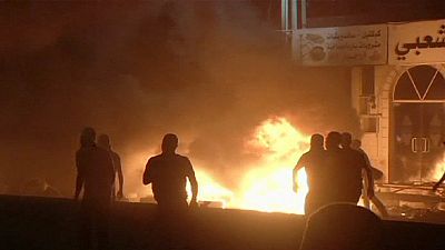 Israelische Soldaten erschießen palästinensische Demonstranten Israelische Soldaten erschießen palästinensische Demonstranten