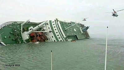 Students floated to safety from South Korea ferry Students floated to safety from South Korea ferry