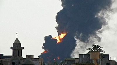 Пожар на нефтехранилище в Триполи: загорелся второй резервуар Пожар на нефтехранилище в Триполи: загорелся второй резервуар