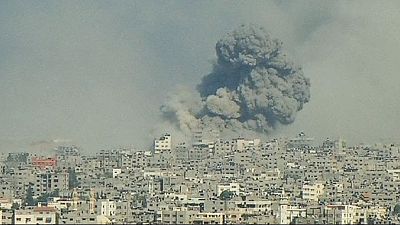 Massive blast as Gaza shelling continues – nocomment Massive blast as Gaza shelling continues – nocomment