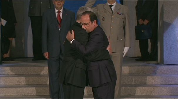 French and German leaders mark WW1 in joint commemoration