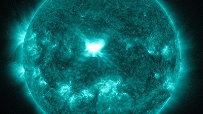 Strong solar storm heading to Earth Strong solar storm heading to Earth