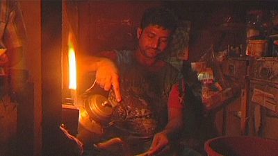 Bangladesh power cut plunges millions into darkness Bangladesh power cut plunges millions into darkness