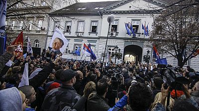 TPIY: ultranacionalista serbio Seselj recibido como un héroe en Belgrado tras su liberación TPIY: ultranacionalista serbio Seselj recibido como un héroe en Belgrado tras su liberación