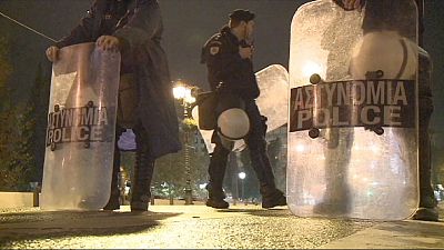 Greece passes 2015 budget plan against backdrop of protests Greece passes 2015 budget plan against backdrop of protests