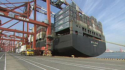 Japan export growth slows despite falling yen Japan export growth slows despite falling yen