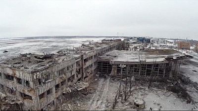 Ukraine accuses Russia of fresh troop incursion as fierce fighting rages over Donetsk airport Ukraine accuses Russia of fresh troop incursion as fierce fighting rages over Donetsk airport