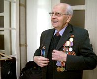 Libertação soviética de Aushwitz: militares não sabiam o que iam encontrar Libertação soviética de Aushwitz: militares não sabiam o que iam encontrar