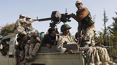 Shi’ite Houthi rebels keep pressure on Yemen president despite tentative deal Shi’ite Houthi rebels keep pressure on Yemen president despite tentative deal