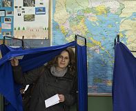 Greeks go to polls in historic election Greeks go to polls in historic election