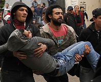 L’Egitto brucia. Decine di morti a 4 anni da piazza Tahrir e dall’inizio della primavera araba L’Egitto brucia. Decine di morti a 4 anni da piazza Tahrir e dall’inizio della primavera araba