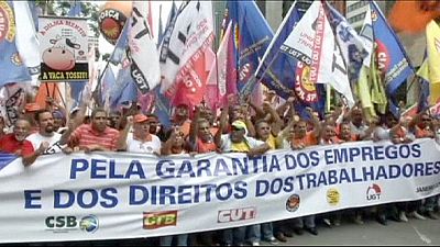 Brazil: Unions protest workers’ rights changes – nocomment Brazil: Unions protest workers’ rights changes – nocomment