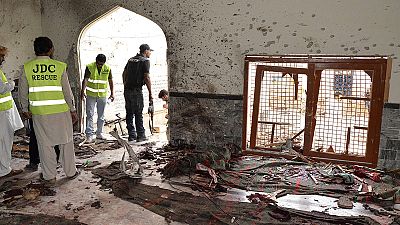 Masacre en una mezquita de Pakistán en pleno rezo del viernes Masacre en una mezquita de Pakistán en pleno rezo del viernes