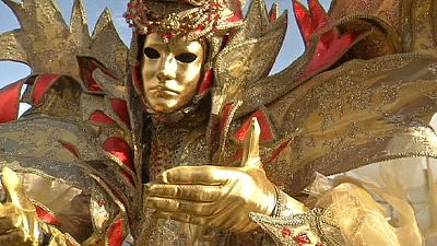 Venice carnival to end with stylish and spectacular paegent Venice carnival to end with stylish and spectacular paegent