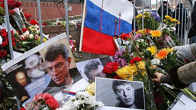 Russia: floral tributes pile up at Nemstov murder scene Russia: floral tributes pile up at Nemstov murder scene