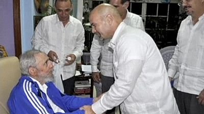 Fidel Castro meets the five spies freed from US Fidel Castro meets the five spies freed from US