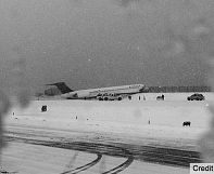 Delta Airlines plane ‘skids off runway’ in New York Delta Airlines plane ‘skids off runway’ in New York