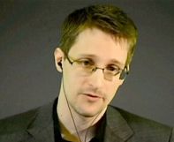 Edward Snowden refait les yeux doux à la Suisse Edward Snowden refait les yeux doux à la Suisse