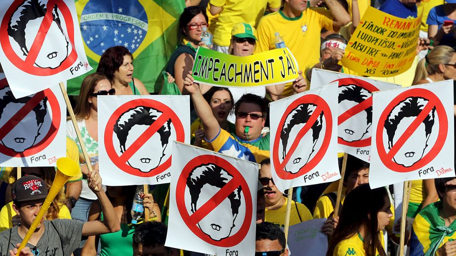 Brésil : manifestation anti-Dilma Roussef