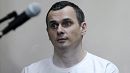 Rusia condena al cineasta ucraniano Sentsov a 20 años de prisión por terrorismo