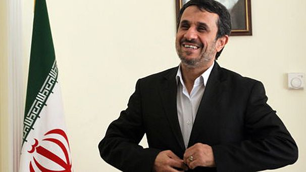 احمدی‌نژاد: برای انتخابات ریاست جمهوری می‌آیم