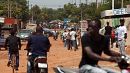“Manifestantes me han informado de que ya habría diez muertos”, cuenta una expatriada francesa desde Uagagudú