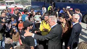 Greece opens first ‘hotspot’ centre for refugees