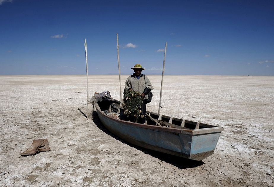 Le lac Poopó en Bolivie asséché