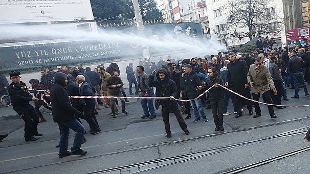 606x341_319376.jpg