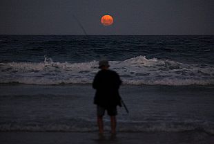 A romantic fishing night!