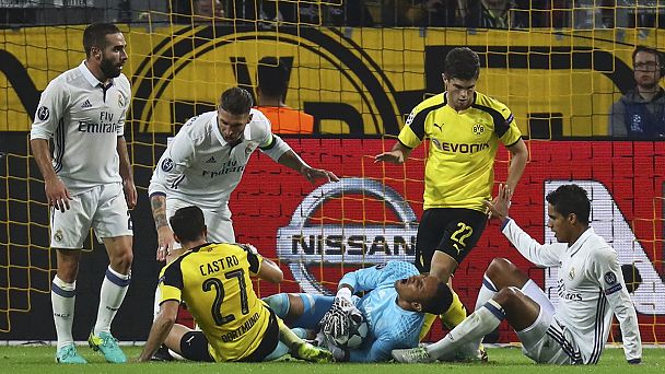 Champions League: Die Borussen kämpfen, Bayer zu gnädig
