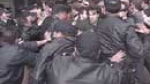 Violent student protests over increased university fees in Portugal