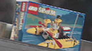 Lego boss steps aside with toymaker still losing money