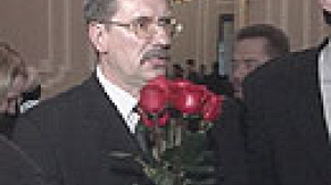 Latvian government steps down