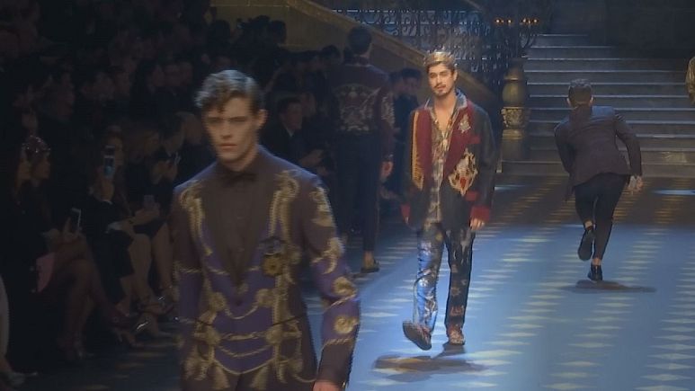 Milão: Armani, Ferragamo e D&G enviam os homens para a passerelle