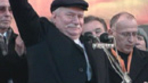 Ukraine : la révolution orange en marche, Lech Walesa en médiateur