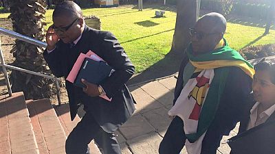 Ζιμπάμπουε διαμαρτυρίας πάστορας επιστρέφει στο δικαστήριο τον Σεπτέμβριο