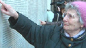 Wall commemorates France’s deported Jews