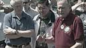 Ex-US presidents visit tsunami region
