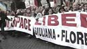 Huge Rome rally for Iraq hostage