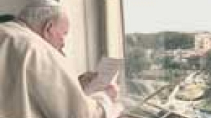 Le pape rentre au Vatican