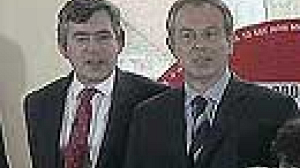 Last push for undecided voters in UK