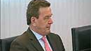 Schroeder faces confidence motion ahead of elections