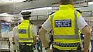 Police make first swoop in London bombing probe
