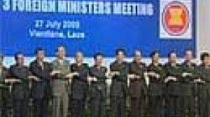 La junte militaire birmane céde aux pressions