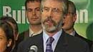 L’abandon de la lutte armée est “courageux” selon Gerry Adams