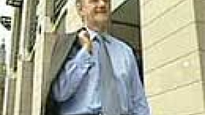Former British foreign minister Robin Cook dies