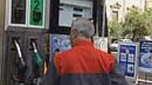 Petrol prices rise as EU talks to oil companies