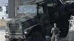 L’aide militaire se fait plus visible.