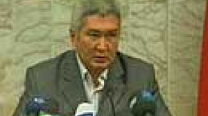 Le gouvernement kirghiz vacille